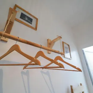  Hostal Anza Sets House